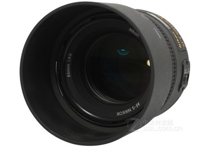 ῵ AF-S NIKKOR 85mm f/1.8G